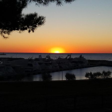 Apartment Nautica Novigrad  Luaran gambar