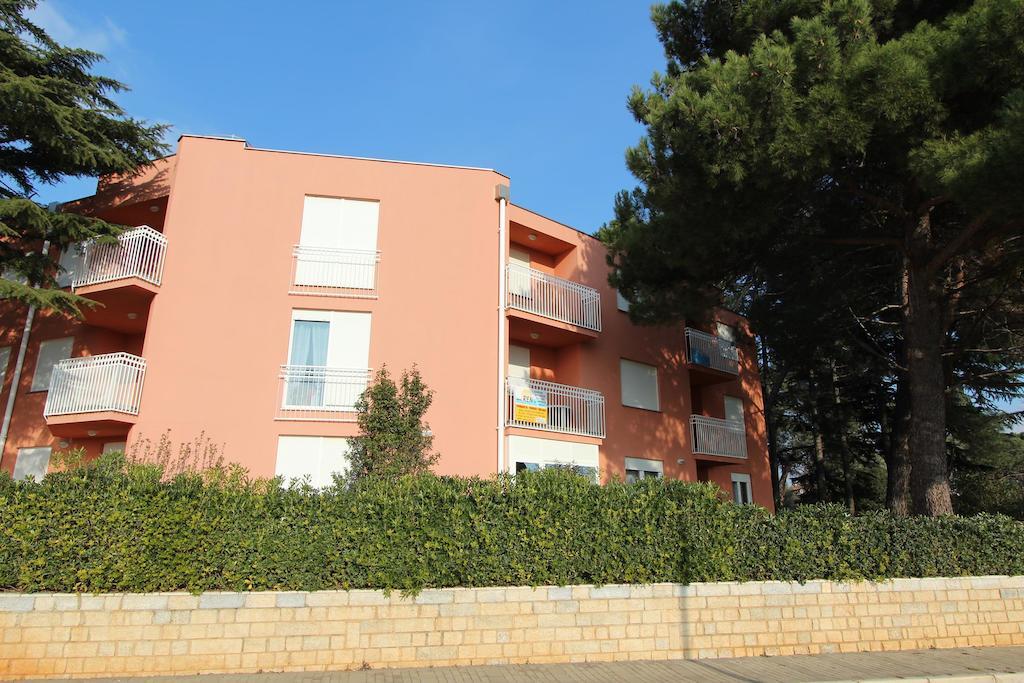 Apartment Nautica Novigrad  Luaran gambar